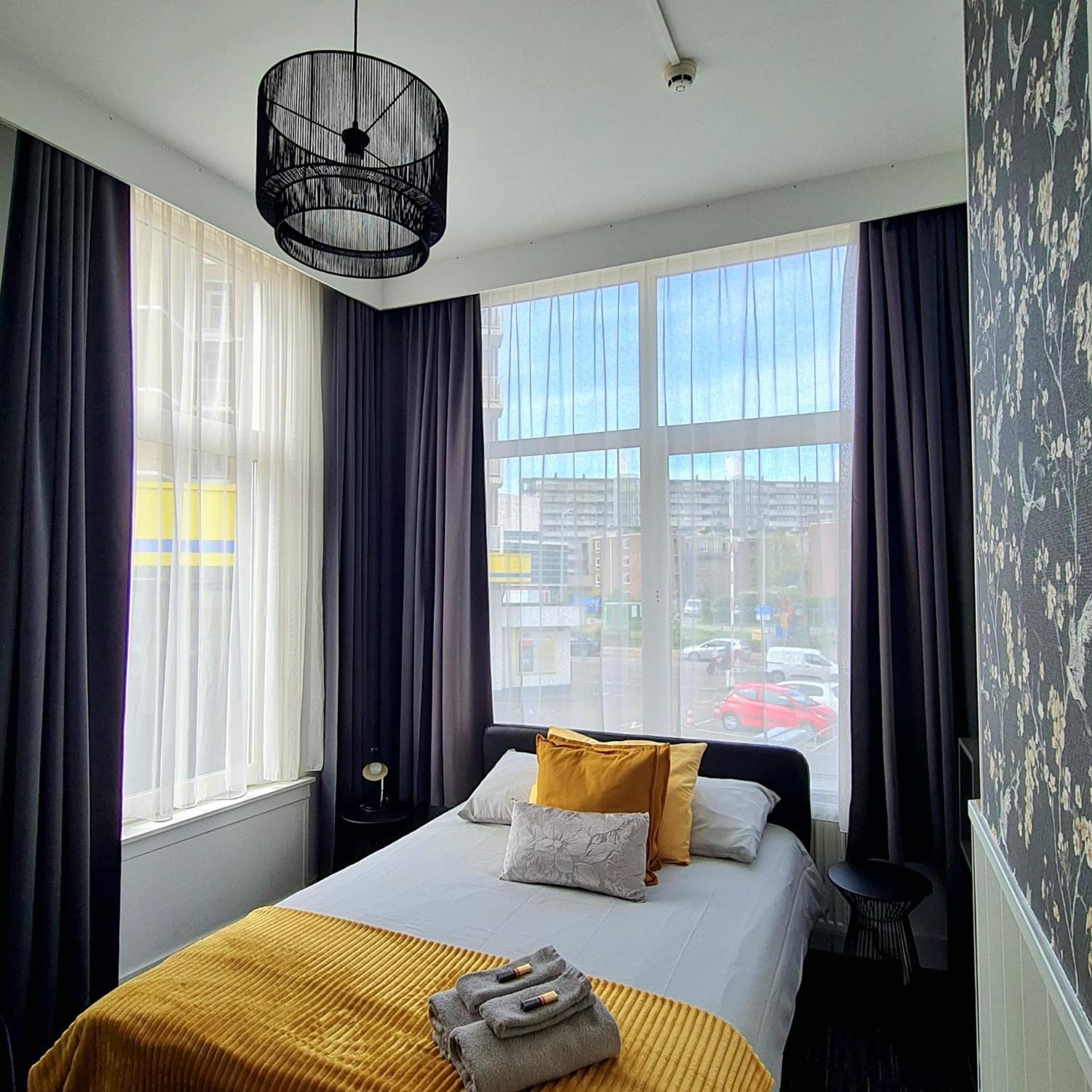 Hotel 'T Witte Huys Scheveningen Den Haag Bagian luar foto